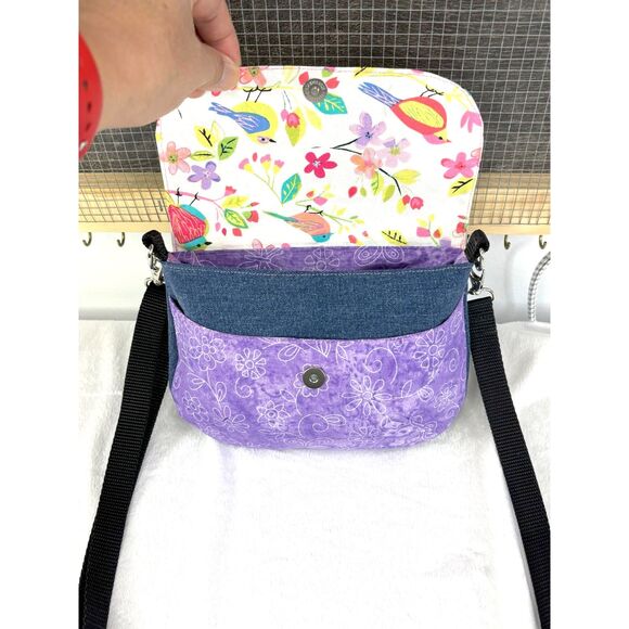 Handmade Upcycled Denim Small Magnetic Flap Shoulder/Crossbody Bag - Picture 6 of 12